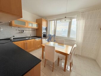 Priestranný 3-izbový byt na prenájom – 81 m², Hraničná 1, Br - 8
