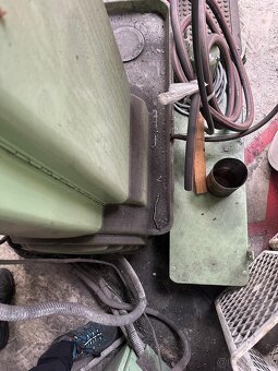 Frézka DECKEL FP2 - 8