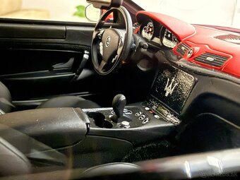 1:18 2015 Maserati Gran Tourismo MC - 211 TwoEleven - 8