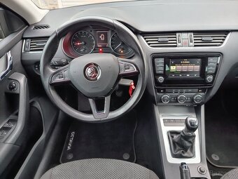 Škoda Octavia 2.0 TDI Executive 110 kW - 8