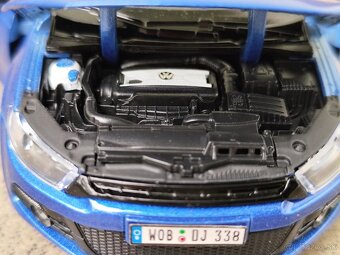Predám tento kovový model vw scircooco. Otvaratelna kapota a - 8