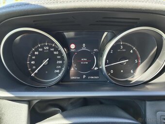 Land Rover Discovery 3.0L TD6 HSE Luxury AWD A/T - 8