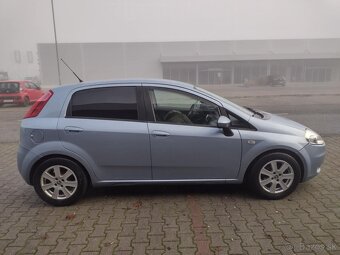 Predám Fiat Grande Punto 1.2 Šport 8V  klímou M5 5d TOP STAV - 8