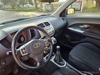 Toyota Urban Cruiser 1.4 I D-4D AWD Sol. - 8