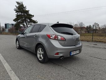 Mazda 3 - 8