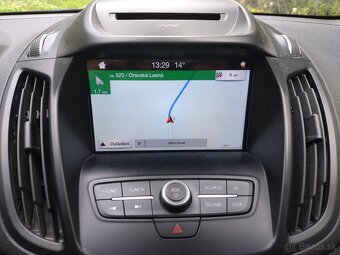 Predám SUV Ford Kuga 4x4 automat - 8