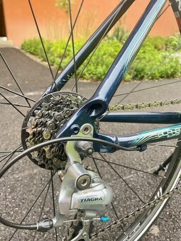 Cestný bicykel zn. TREK - 8
