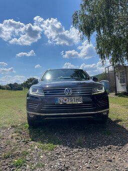 Volkswagen Touareg R line 3.0 TDi - 8