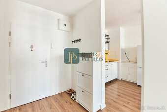 Predaj 2 izbový byt, novostavba Zelené dvory, zariadený - 8