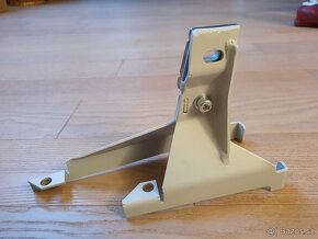 Škoda Fabia 1 RS držiak lakťovej opierky ORIGINAL - 8