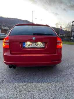 Škoda octavia RS 2l TFSI - 8