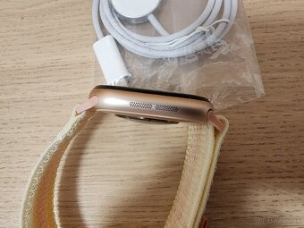 Apple Watch Series 10 GPS + Cellular 46mm Zlaté - 8
