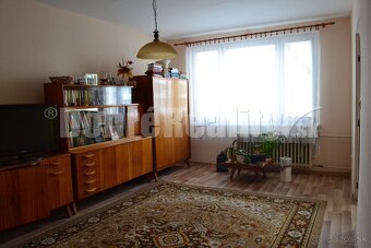 REZERVOVANÉ Predaj 3 - izbového, veľkometrážneho bytu za su - 8