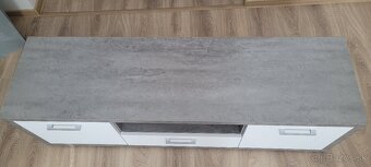 TV stolík - 8