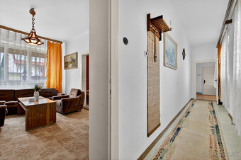 Na predaj - Rodinný dom v centre obce Tomášov s veľkým pozem - 8