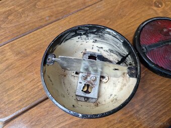 Zadné koncové svetlo - 8