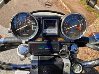 Honda VF750 Magna 1988 - 8