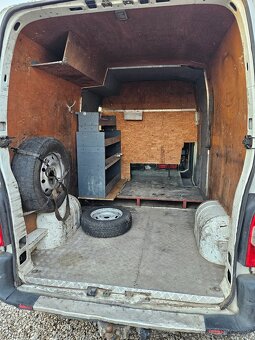 Predám Renault master 2.5 dci.84kw.rv 2005. - 8