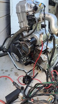 Motor 200cm3 vodou chladený - 8
