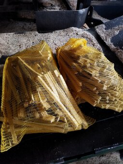 BUKOVÉ A SMREKOVÉ PALIVOVÉ DREVO - 8