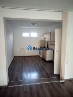 Predaj  NP - obchod/kancelária - TOP CENA 145000eur - 8