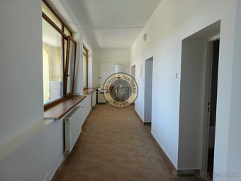 Rodinný dom  vo Veľkých Ripňanoch 6.izieb -1408m2 pozemok. - 8