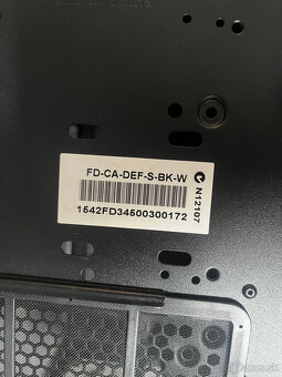 Pc Skrinka Fractal Design Define S Window - 8