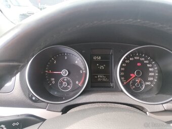 Volkswagen Golf 1.6 TDI 90k Trendline - 8