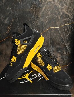 Jordan RETRO 4 Yellow - 8