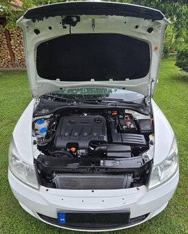 ŠKODA OCTÁVIA 2.0TDI CR SPORT EDITION - 8