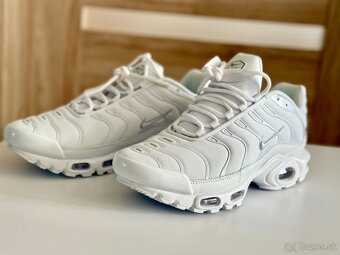 Nike Air Max Plus / Triple White - 8