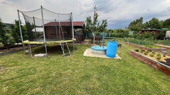 Záhrada so studňou a chatkou – Žabí majer - 8