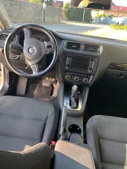 Vw jetta 1,6tdi comfort line - 8