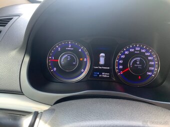 Predám alebo vymením Hyundai i40 1.7 TDi 100kw Rok 2012 - 8
