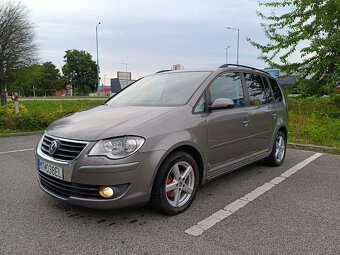 Volkswagen Touran 1.4 TSi DSG - 8