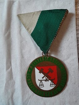 medaile a odznaky - 8