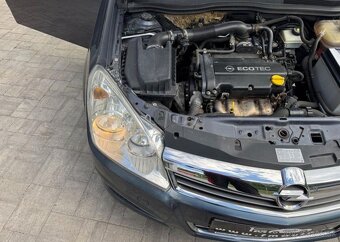Opel Astra Station Wagon ECOTEC 1.4 16V benzín manuál 66 kw - 8