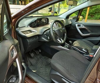 Peugeot 2008 1.2 PureTech 60Kw (82PS) R.V. 04/2016 M5 - 8