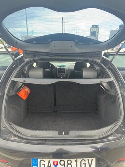 Alfa Romeo 147 1.9JTDM - 8