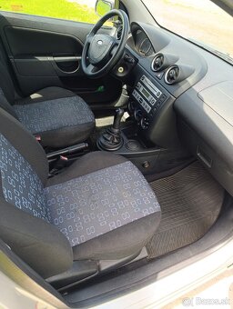 Ford Fiesta 1.3i Comfort - 8