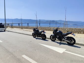 Yamaha XJ6 - 8