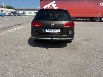 Predám Volkswagen Passat B7 2.0 TDI 103 KW - 8