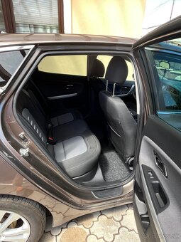 KIA Ceed - 8