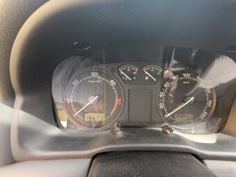 Octavia 1 1.9 TDI 81kw - 8