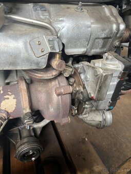 Predám alebo rozpredam motor N57 180kw xdrive - 8
