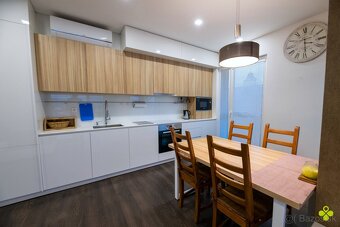 Štýlový 2-izbový byt na prenájom s lodžiou a parkovaním - 8