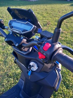 Skúter Keeway X Fact 125cm - 8