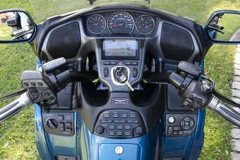 GL 1800 - 8