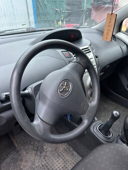 Predám airbagy Pasy Ecu Dvere Nárazník Kapota Yaris 2006- - 8