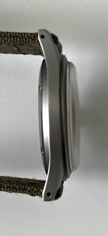 AKTUÁLNE hodinky Hamilton khaki field 9415 - 8